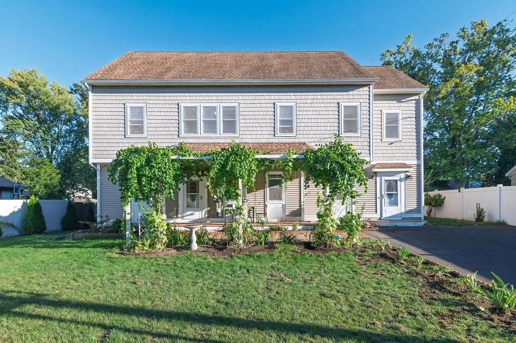 Photo of 116 Common St