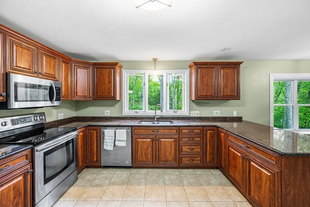 Photo of 4 Skyview Dr