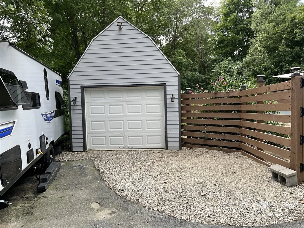 Photo of 1635 Providence Rd