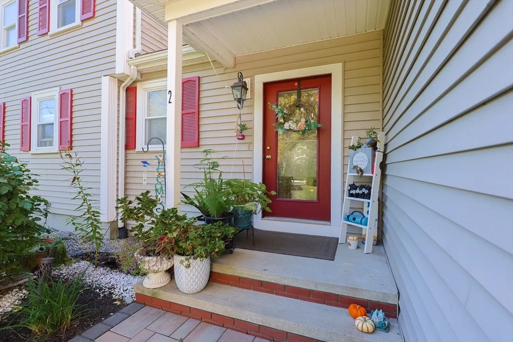Photo of 2 Rhodes Ave
