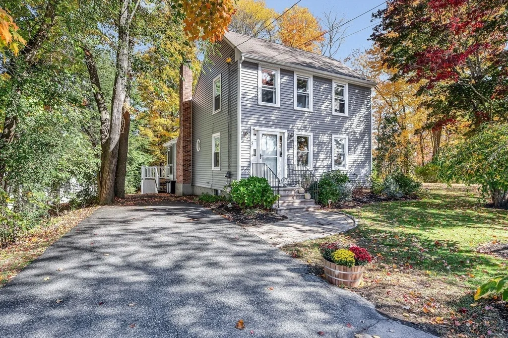 Photo of 5 Chauncy Cir