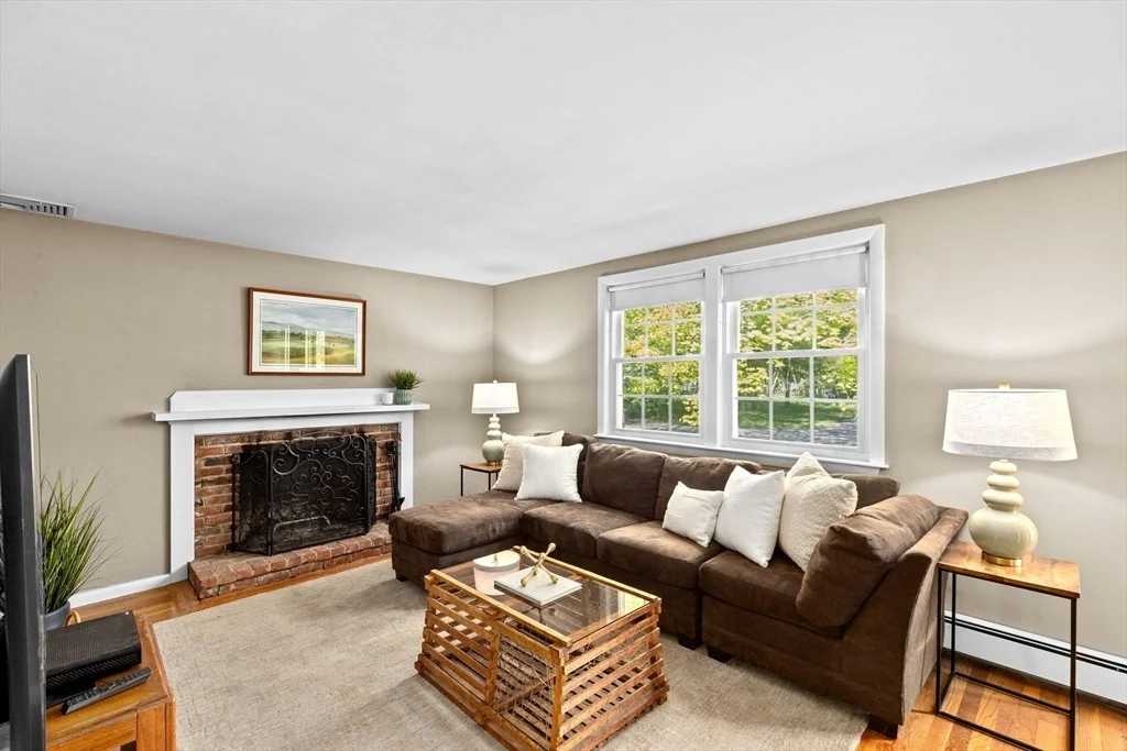 Photo of 154 Mann Lot Road