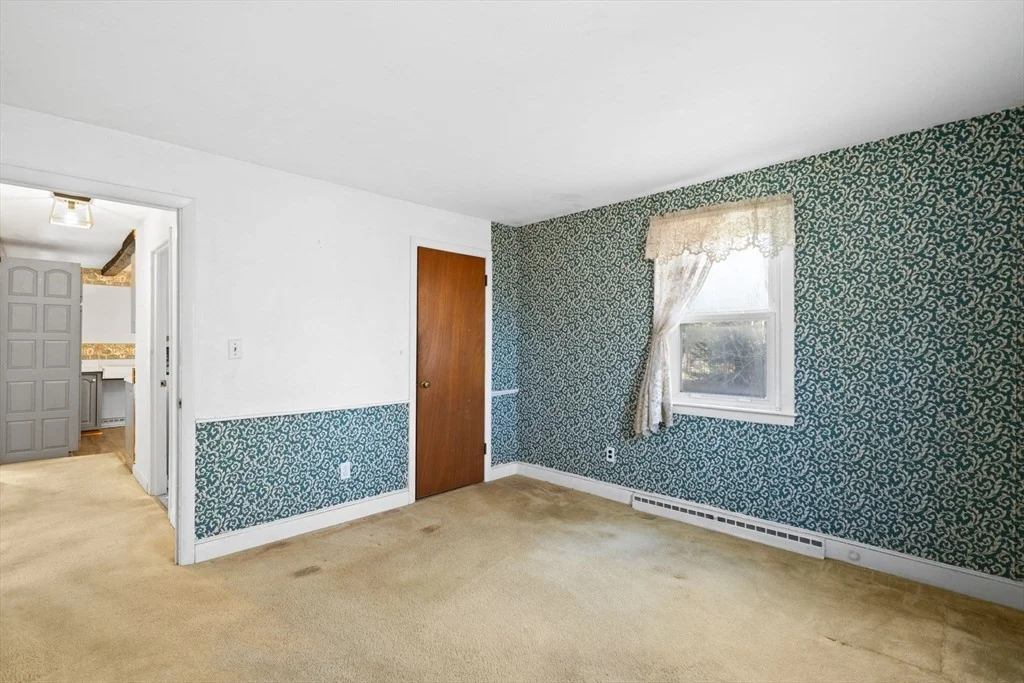 Photo of 14 Clay Pond Rd
