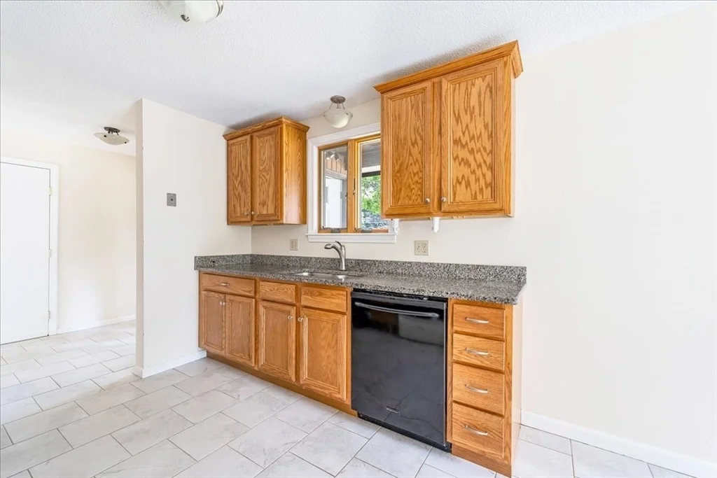 Photo of 110 Queens Brook Rd