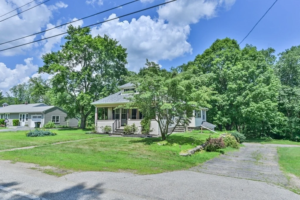 Photo of 134 Southbridge Rd.