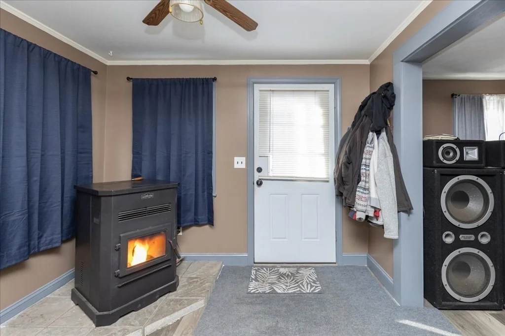 Photo of 13 Deering Ave