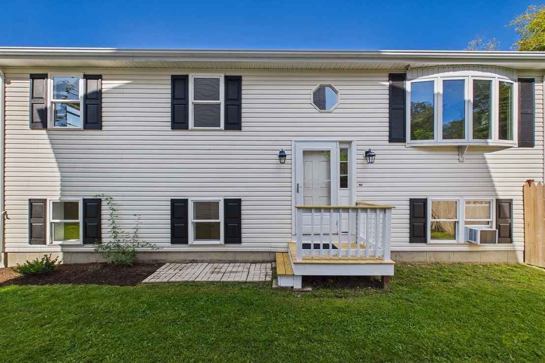 Photo of 102 Vestal St