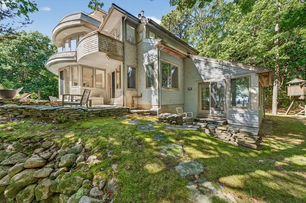 Photo of 91 Piney Point Rd
