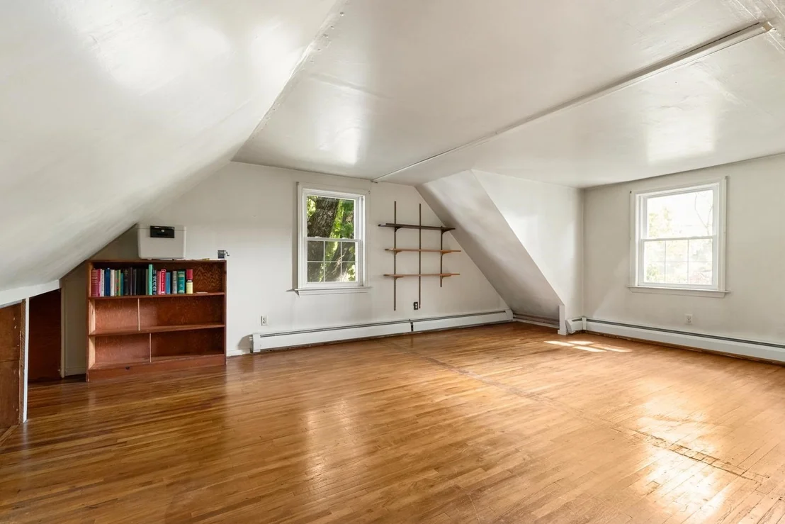 Photo of 40 Valentine Rd