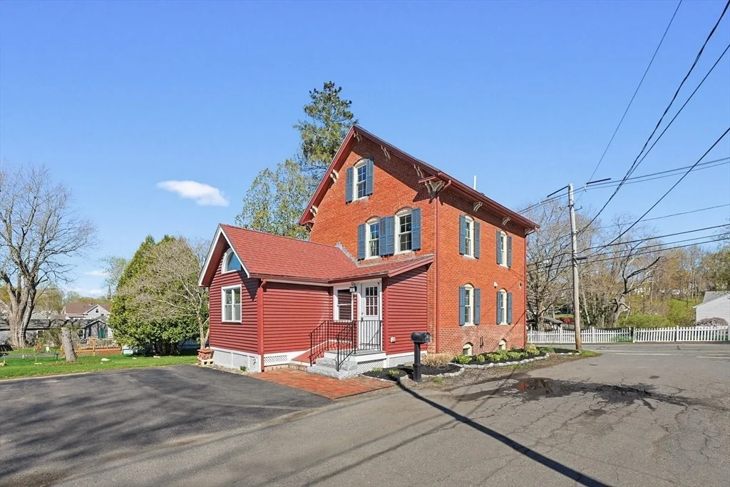 Photo of 44 Clark St