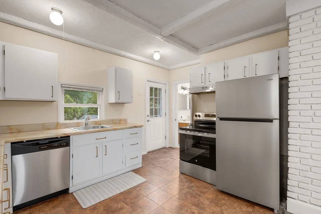 Photo of 109 Pine Grove Avenue