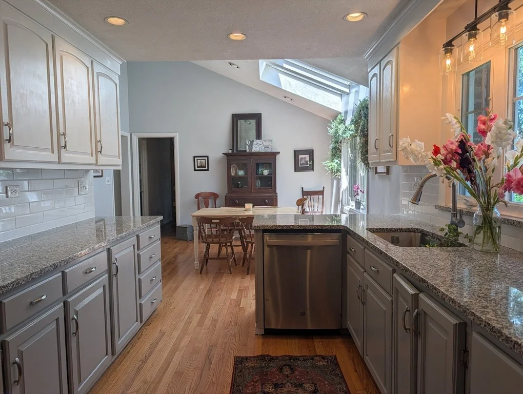 Photo of 37 Brookside Dr