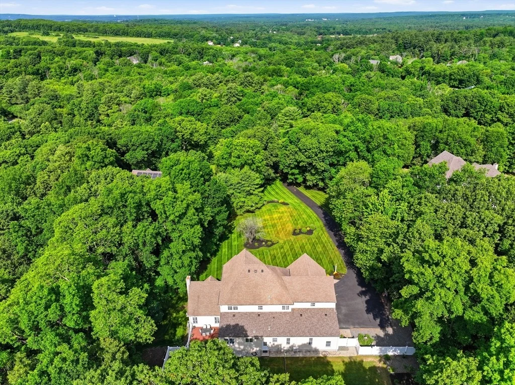 Photo of 74 Whipple Brook Road