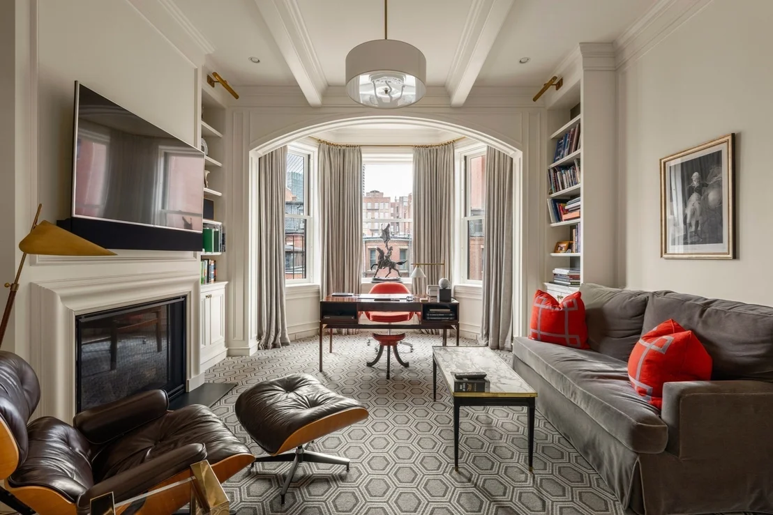 Photo of 128 Commonwealth Avenue