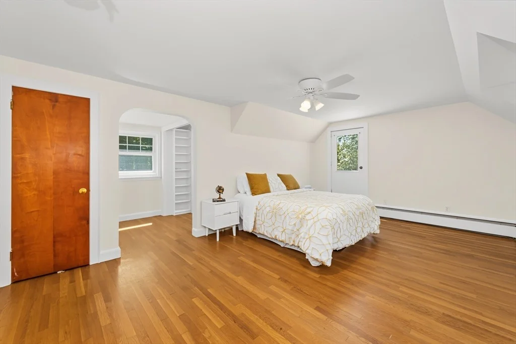 Photo of 661 Common Street