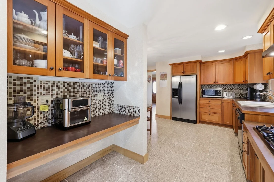 Photo of 98 Meadowlark Dr