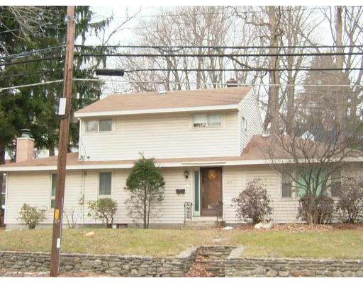 Photo of 1271 Pleasant Street