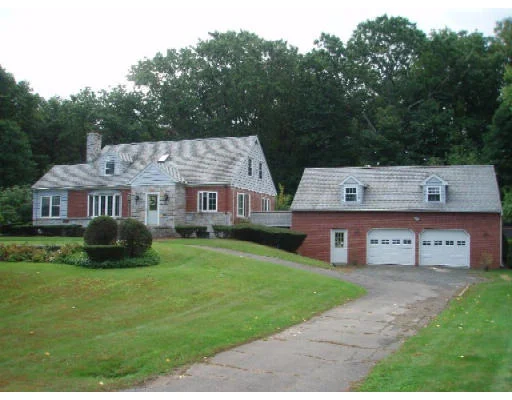 Photo of 832 Dewey Street