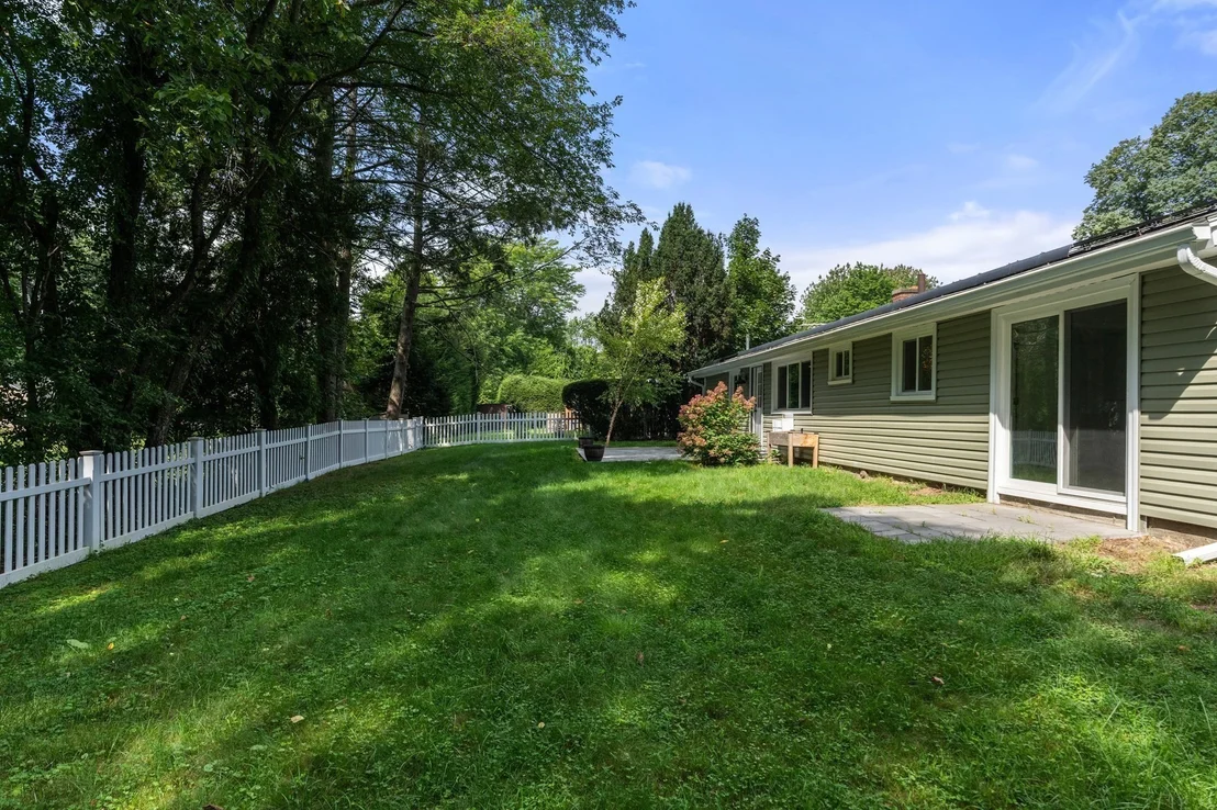 Photo of 1 Amory Ave
