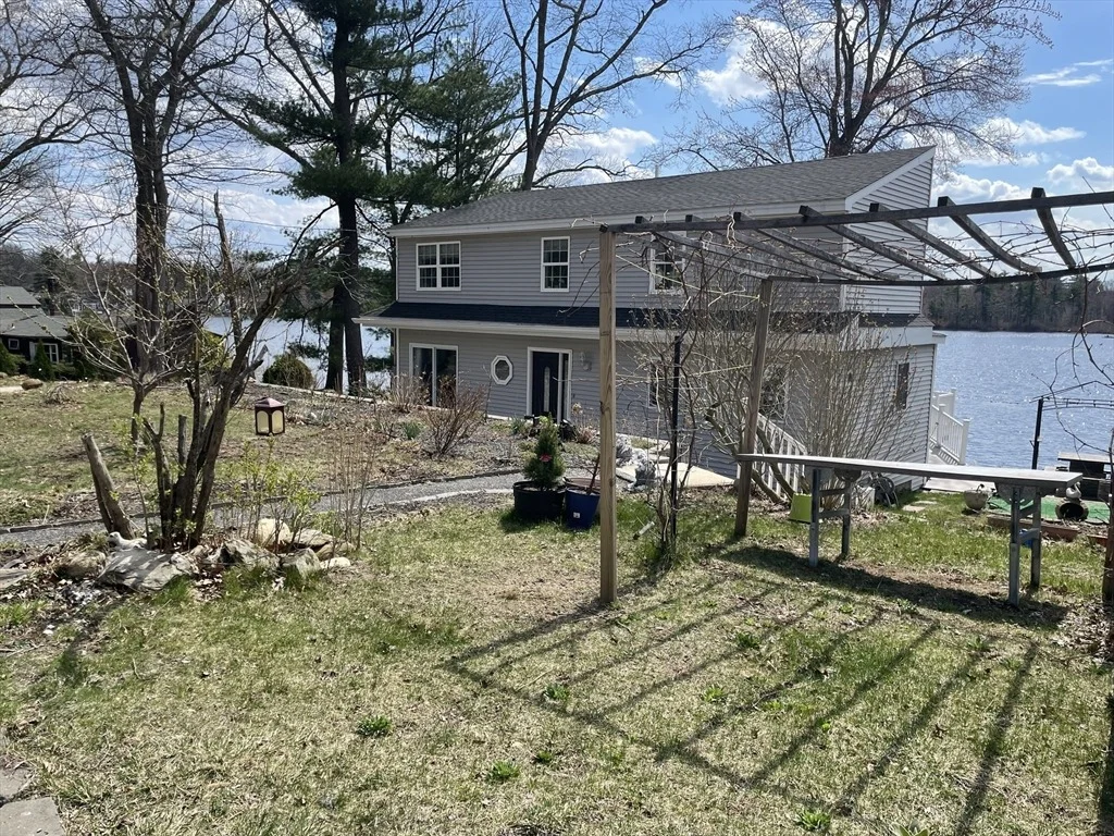 Photo of 207 White Pond Road