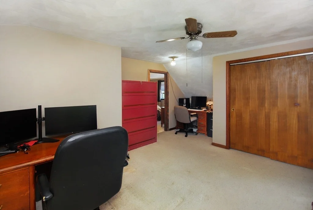 Photo of 7 Country Ln