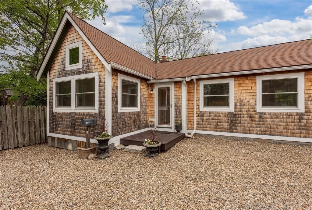 Photo of 8 Hideaway Place