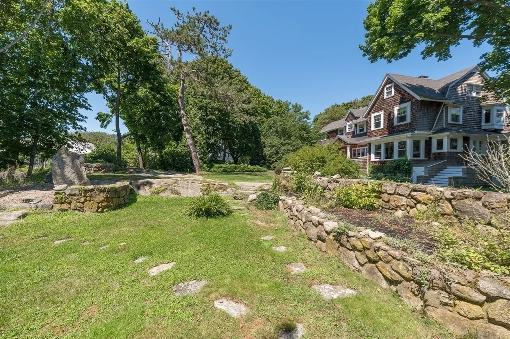 Photo of 8 Brier Rd