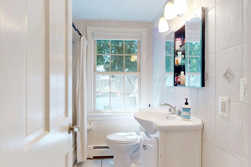 Photo of 10 Glen Cir