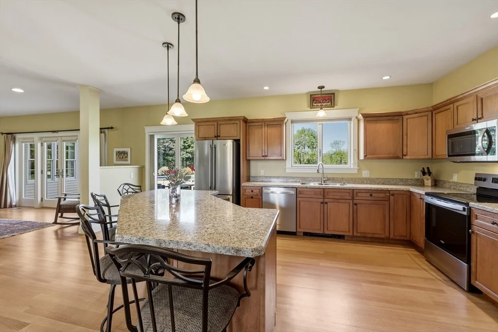 Photo of 249 River Rd