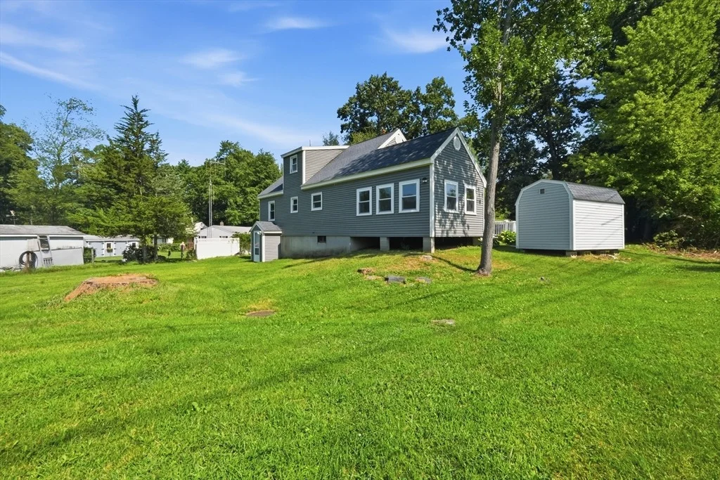 Photo of 2324 Main St