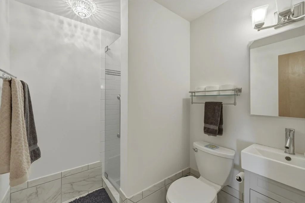 Photo of 10 Cortland Dr