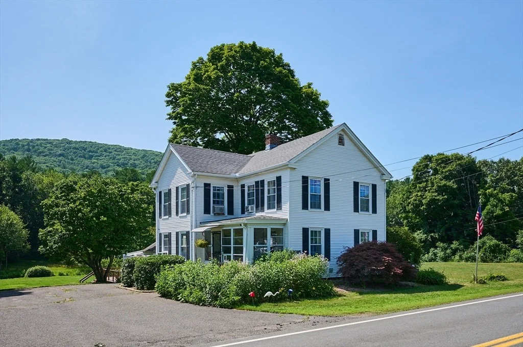 Photo of 666 Montgomery Rd