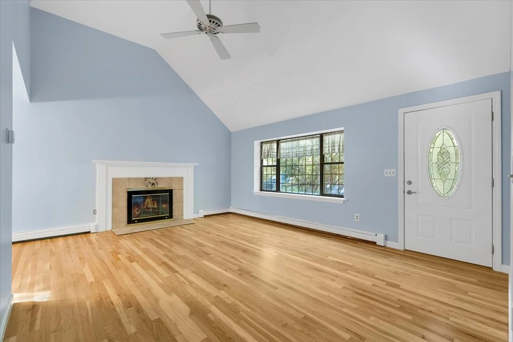 Photo of 369 Bumps River Rd