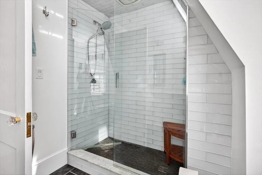 Photo of 142 Otis St