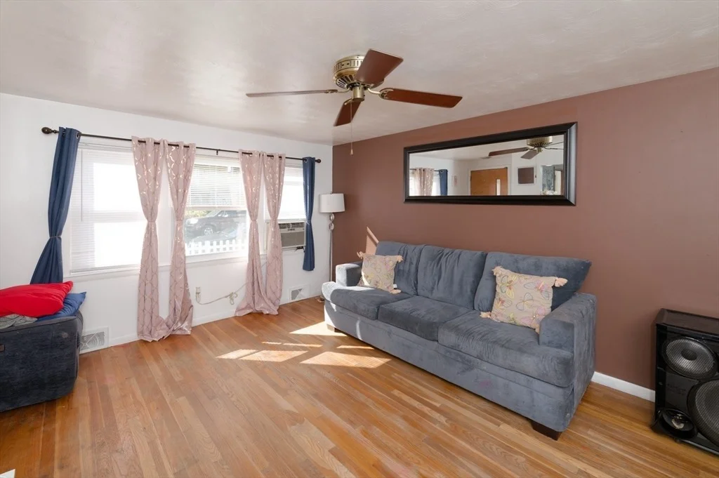 Photo of 121 Pilgrim Ave