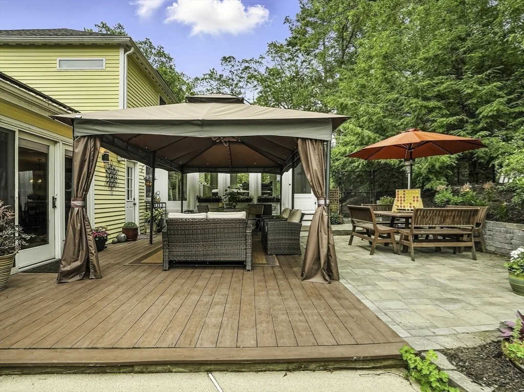 Photo of 9 Oak Hill Road