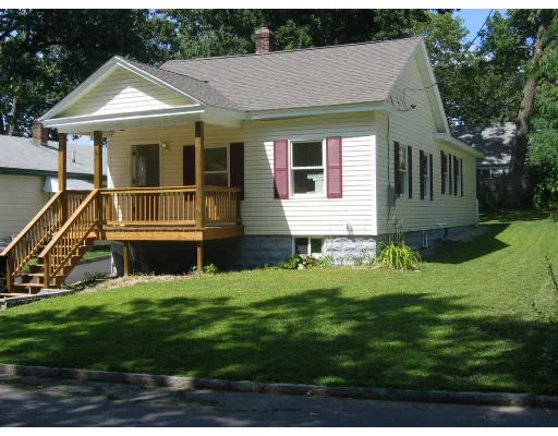 Photo of 84 Agnes St.