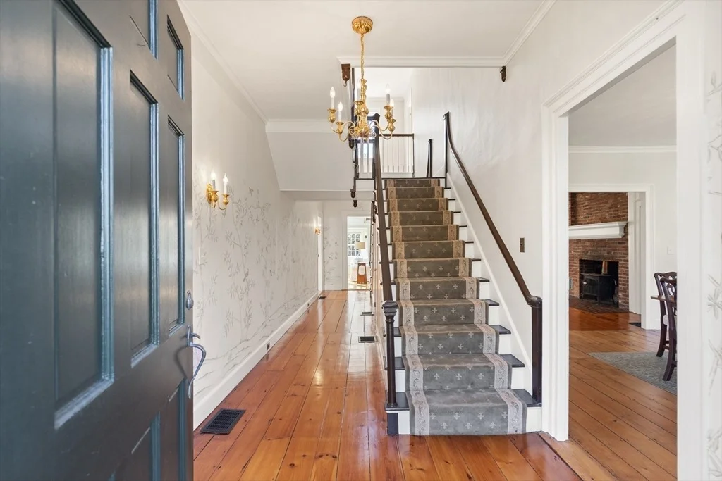 Photo of 167 Elm Street