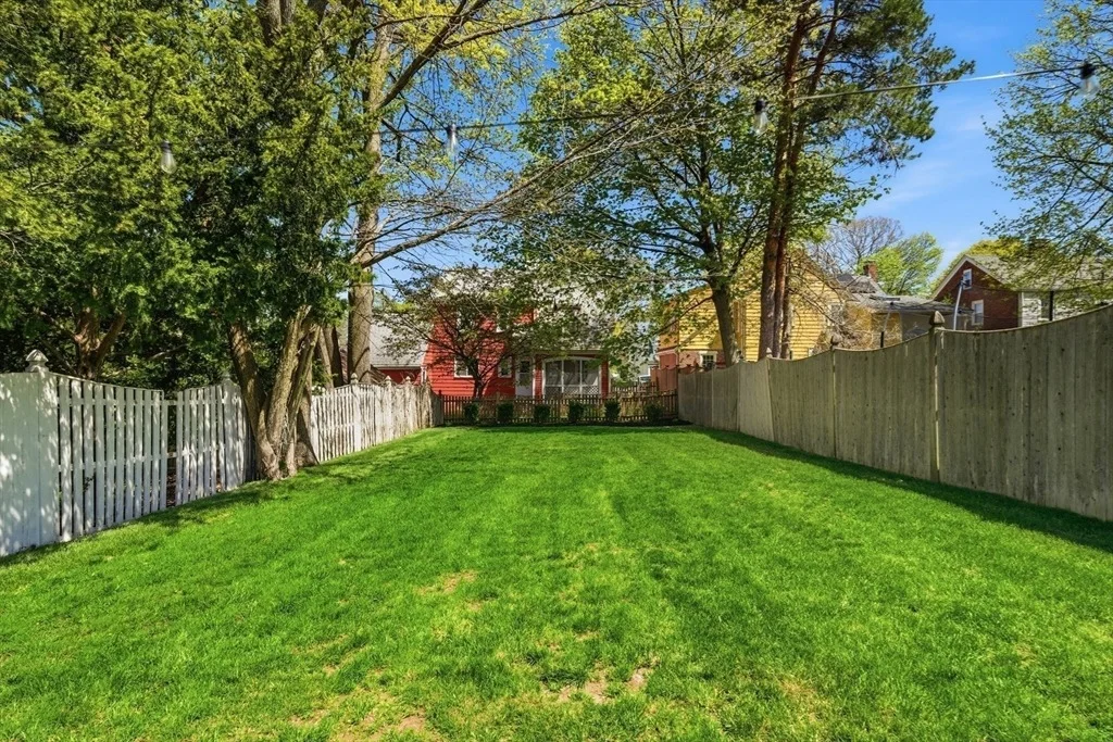 Photo of 75 School Street