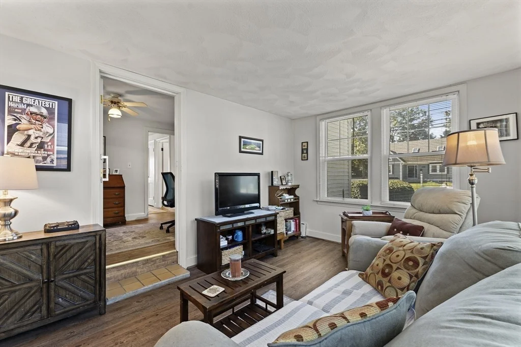 Photo of 85 Oak St