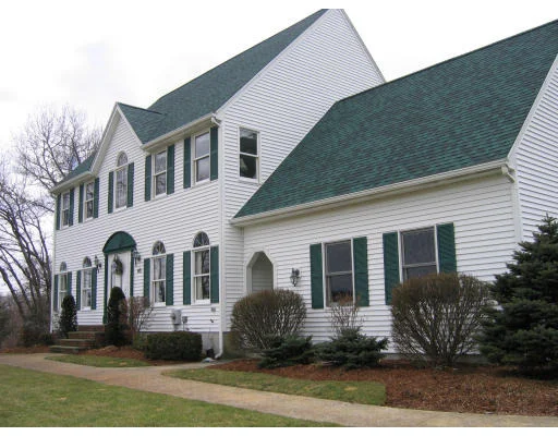 Photo of 45 Crestview Dr