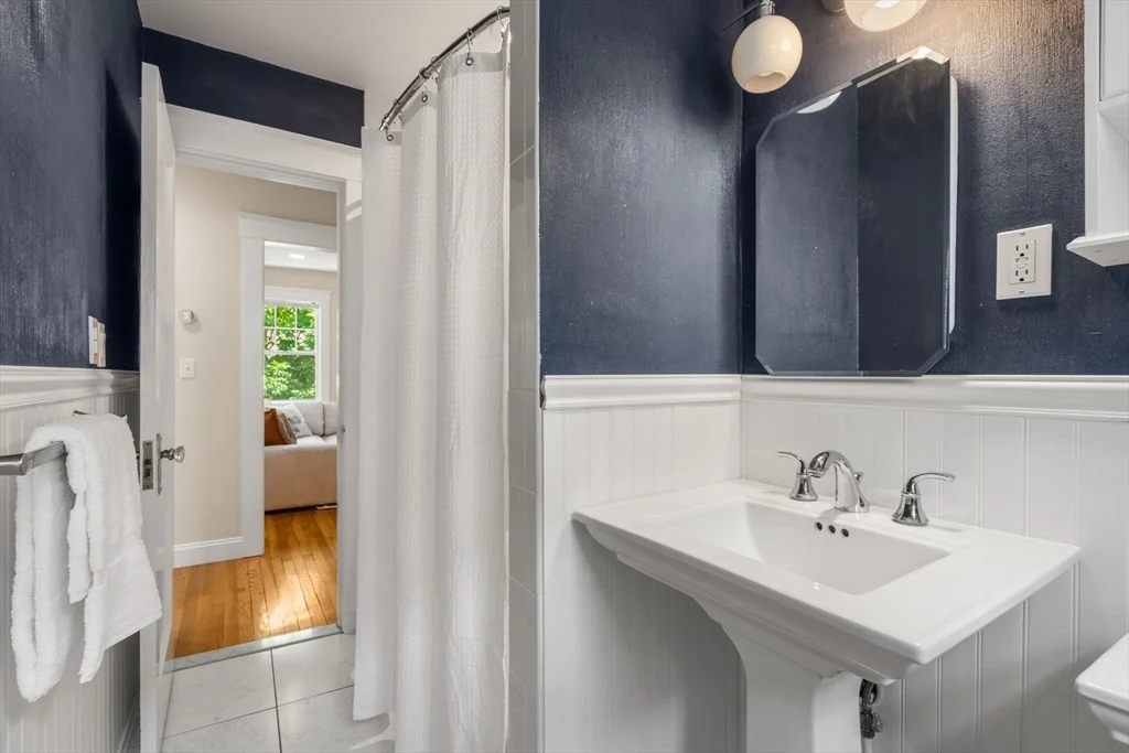 Photo of 91 Henderson St