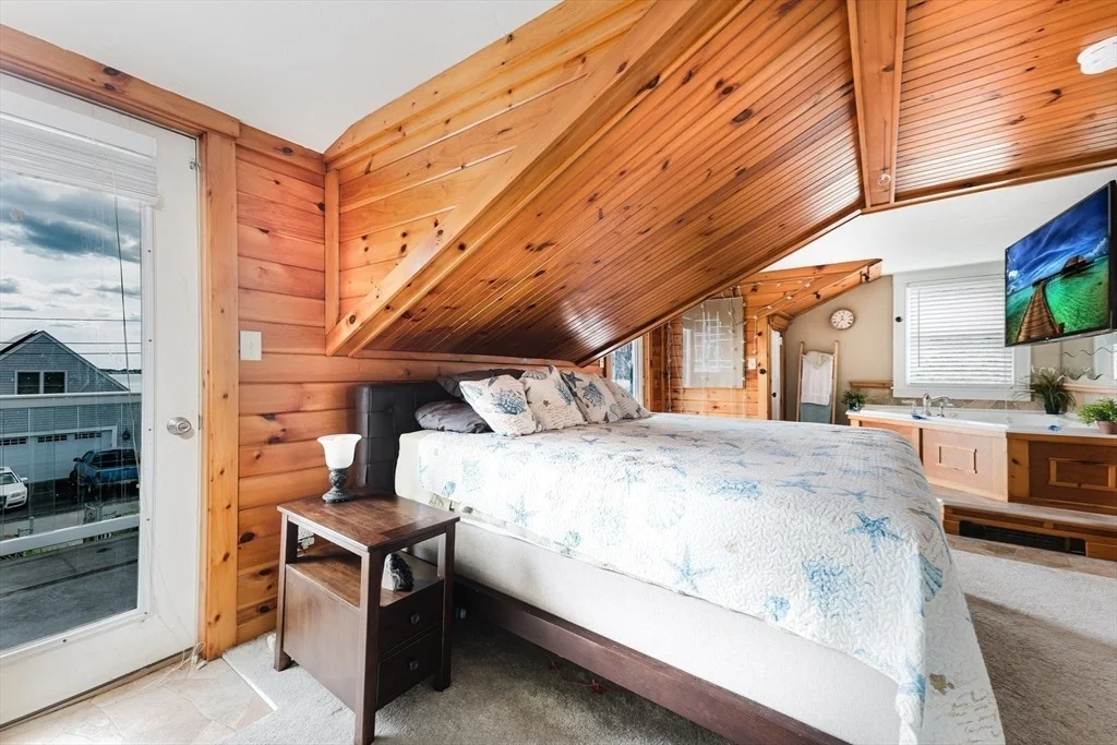 Photo of 54 Bayview Ave