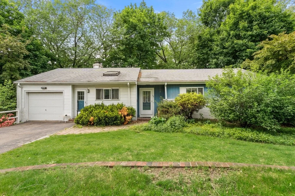 Photo of 104 Oldham Rd