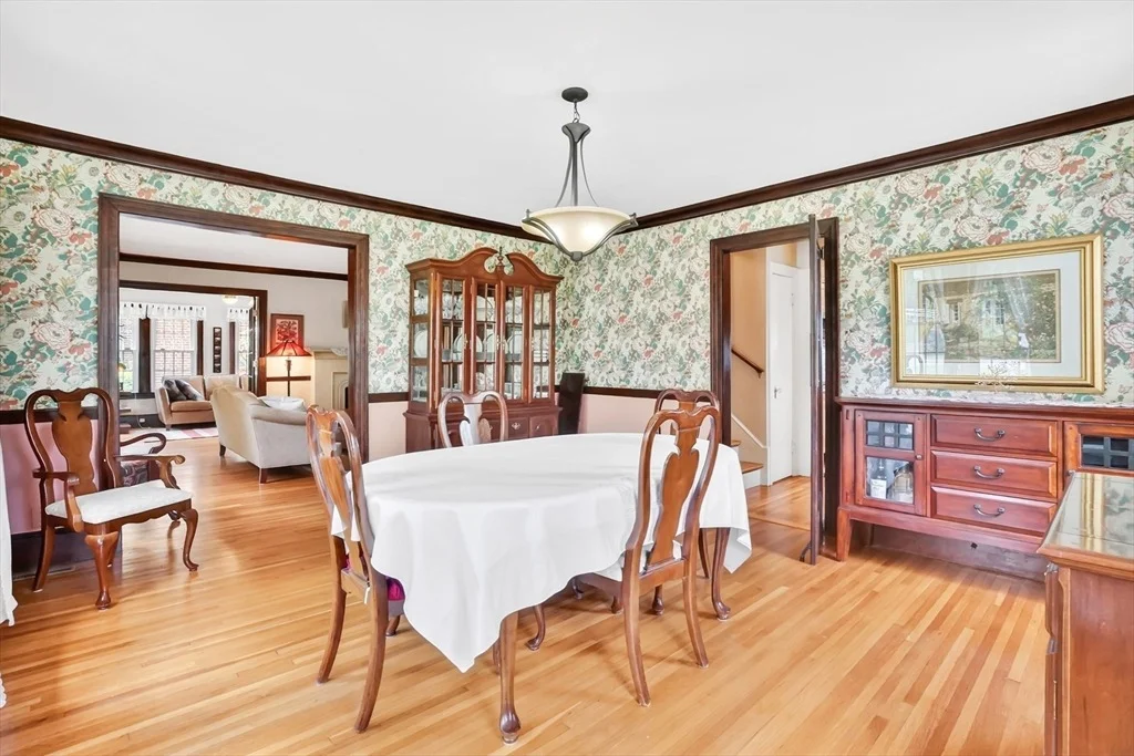 Photo of 146 Bellevue Ave