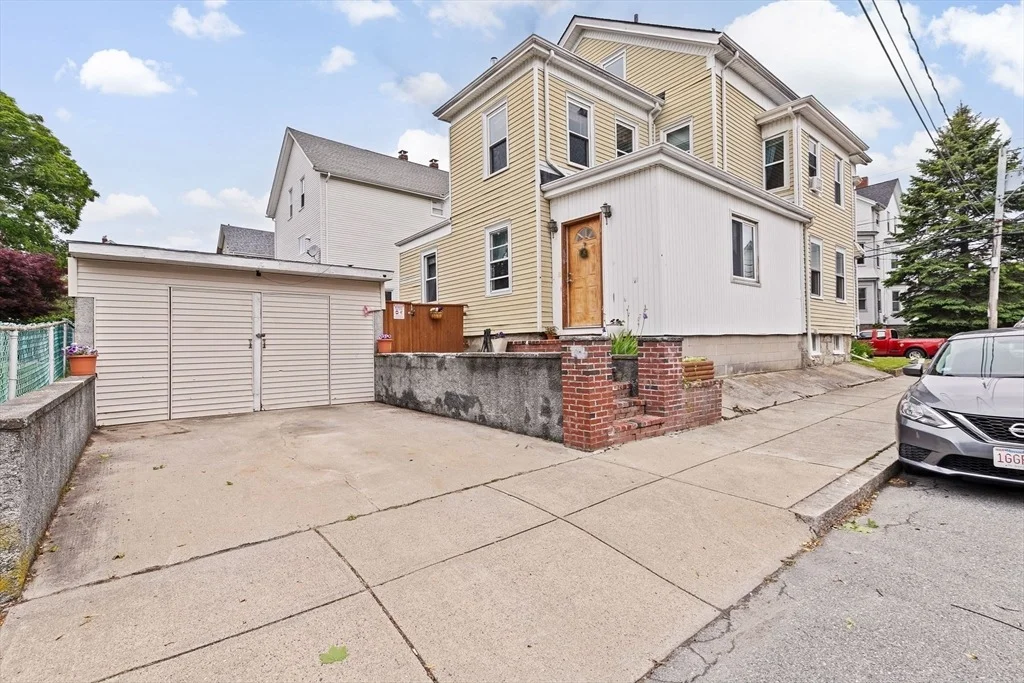 Photo of 93 Warren St.