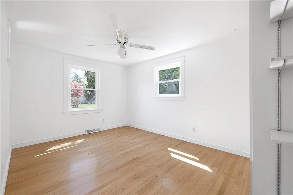 Photo of 32 Bayberry