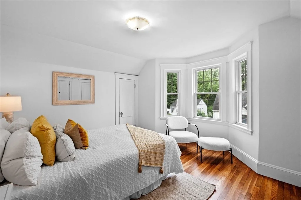 Photo of 33 Intervale Ave