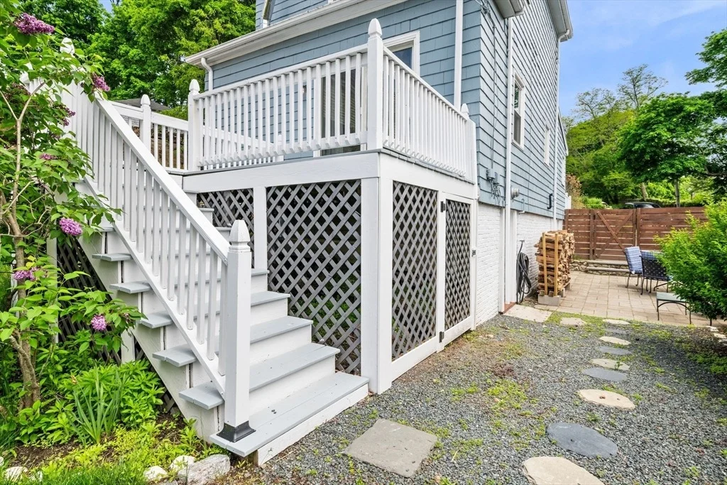 Photo of 8 Baker Ave