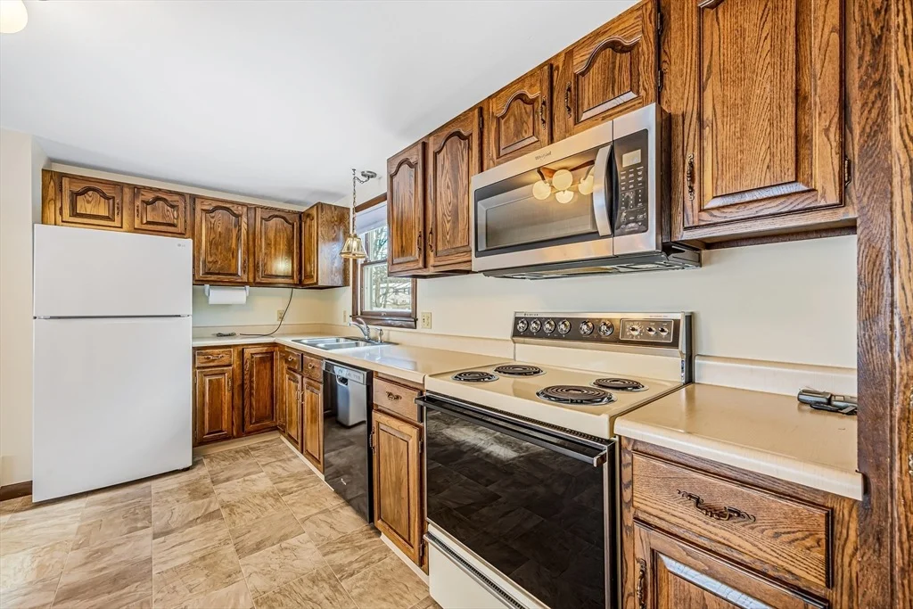 Photo of 35 Silvin Rd